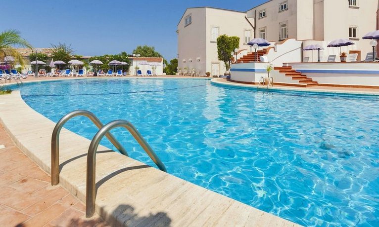 Grand Hotel Villa Politi