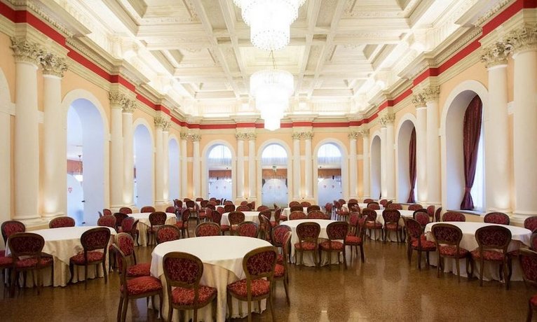 Grand Hotel Villa Politi