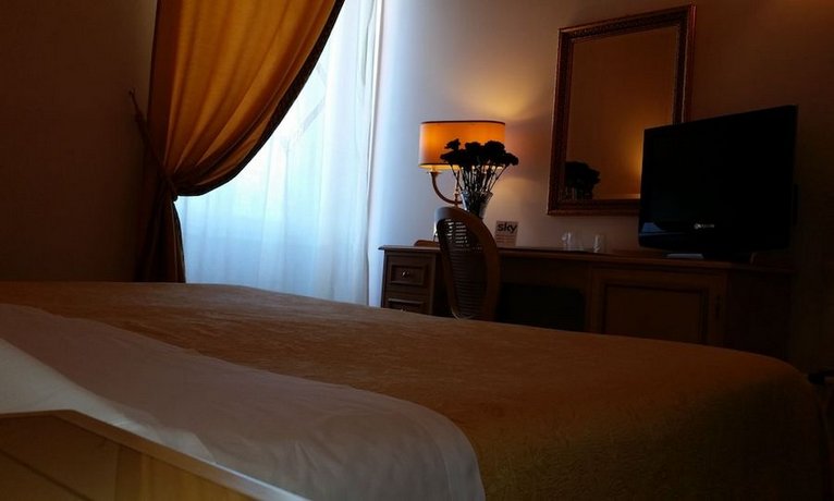 Grand Hotel Villa Politi