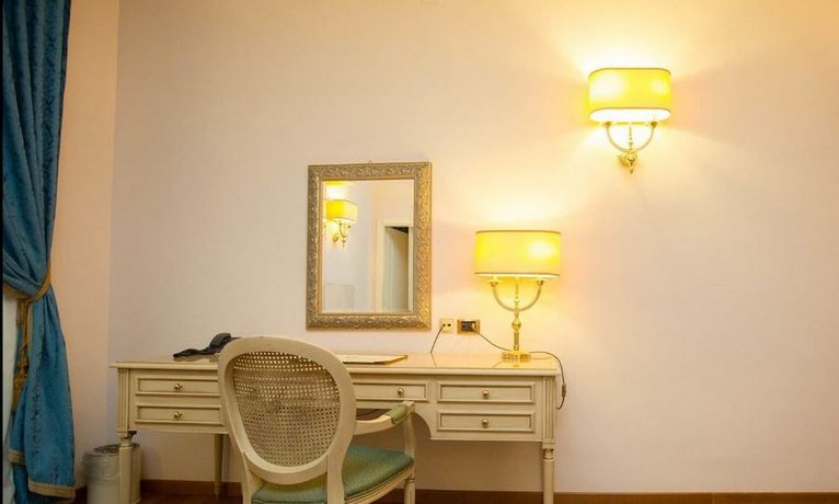Grand Hotel Villa Politi