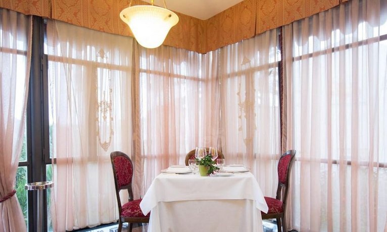 Grand Hotel Villa Politi