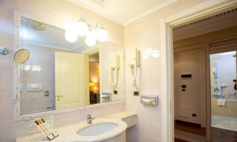 Grand Hotel Villa Politi