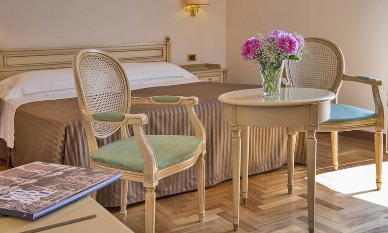 Grand Hotel Villa Politi