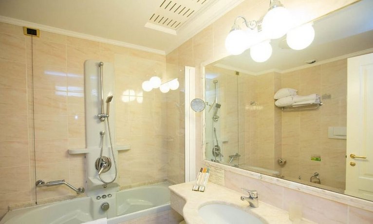 Grand Hotel Villa Politi