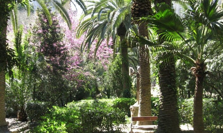 Grand Hotel Villa Politi