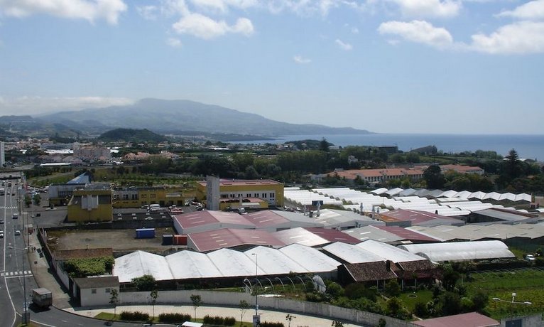 VIP Executive Azores Hotel