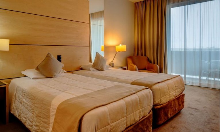VIP Executive Azores Hotel