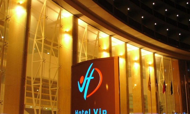 VIP Executive Azores Hotel