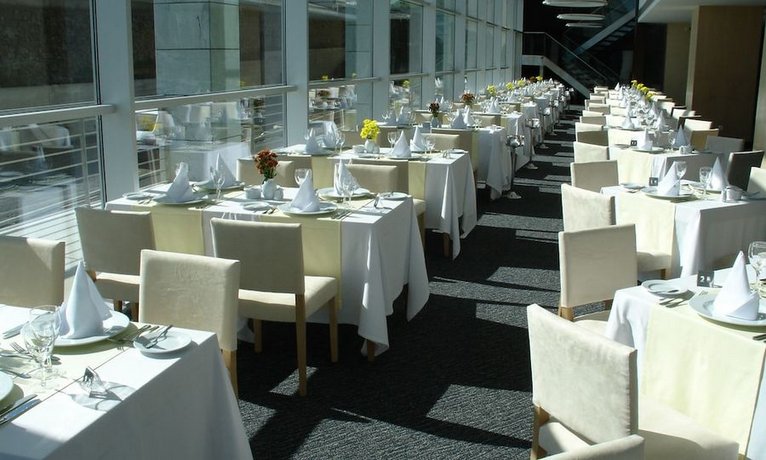 VIP Executive Azores Hotel
