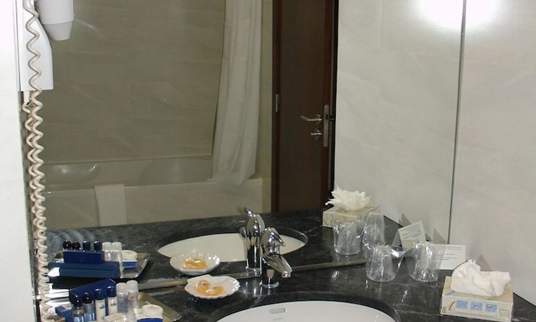 VIP Executive Azores Hotel