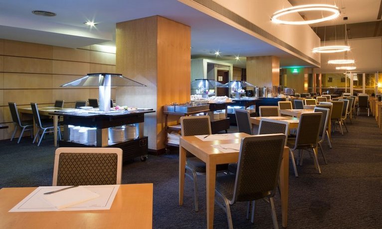 VIP Executive Azores Hotel