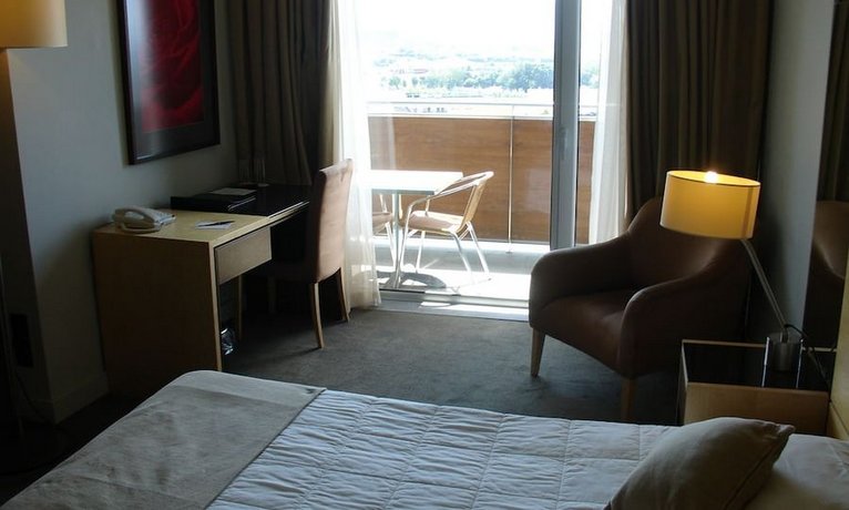 VIP Executive Azores Hotel