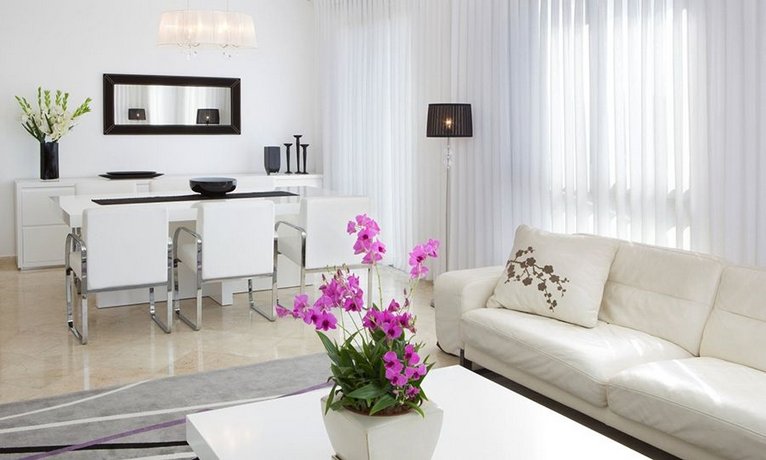 Alexander Tel Aviv Hotel & Spa