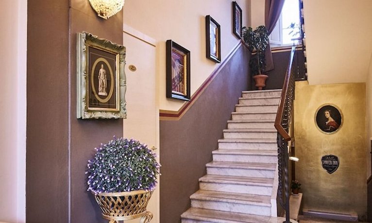 Villa Tower Inn