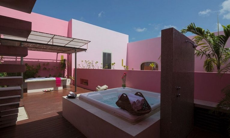 Rosas & Xocolate Boutique Hotel & Spa