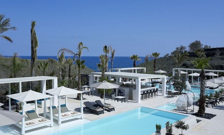 Aurora Luxury Suites