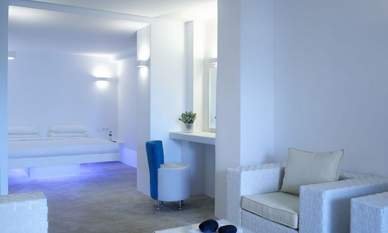 Aurora Luxury Suites
