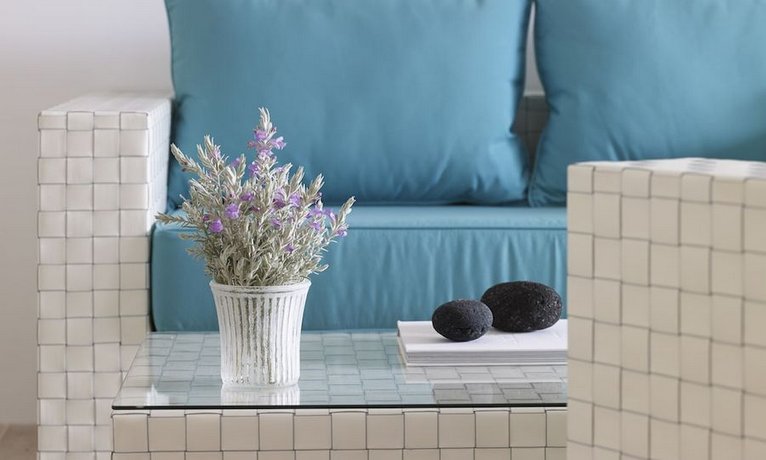 Aurora Luxury Suites