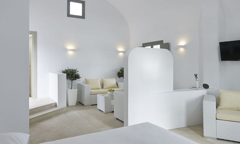 Aurora Luxury Suites