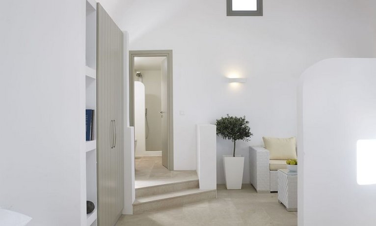 Aurora Luxury Suites