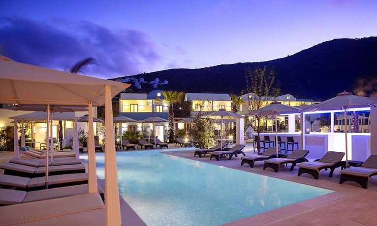 Aurora Luxury Suites