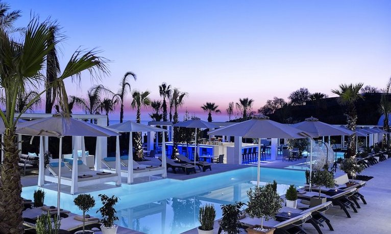 Aurora Luxury Suites