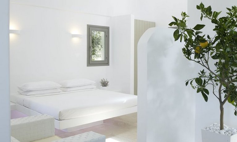 Aurora Luxury Suites
