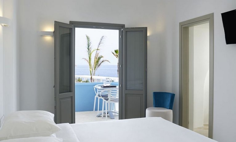 Aurora Luxury Suites