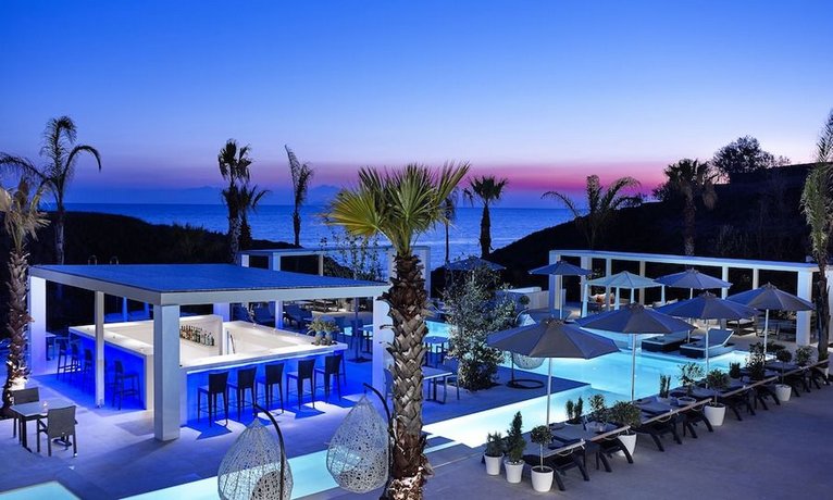 Aurora Luxury Suites
