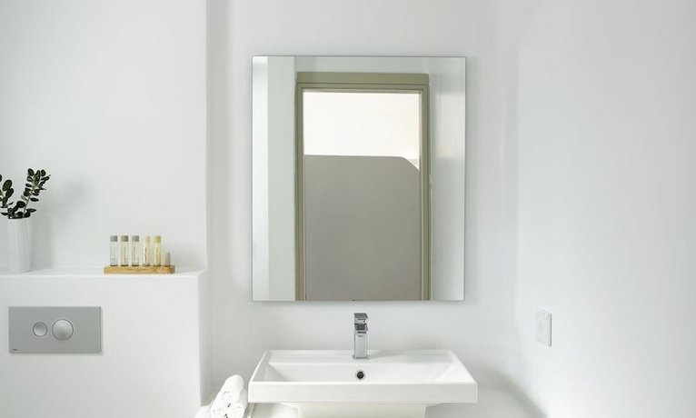 Aurora Luxury Suites