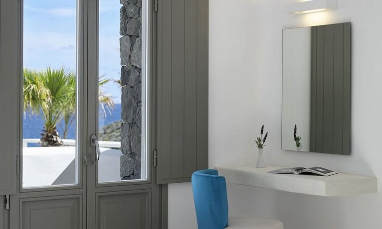 Aurora Luxury Suites