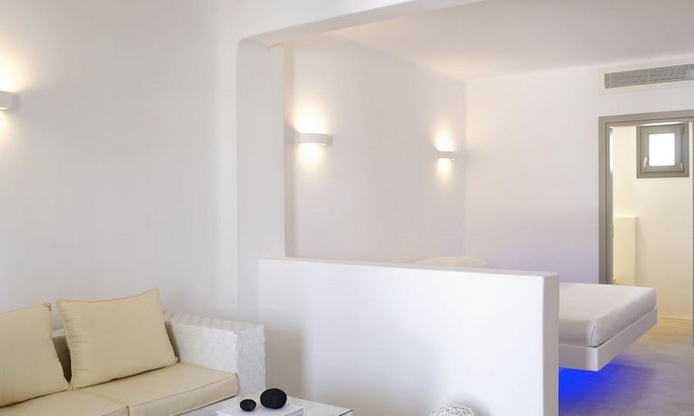 Aurora Luxury Suites