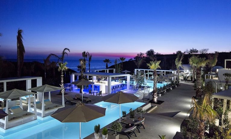 Aurora Luxury Suites