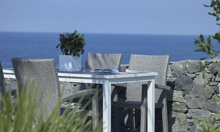Aurora Luxury Suites