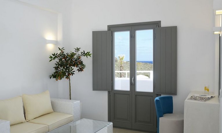 Aurora Luxury Suites