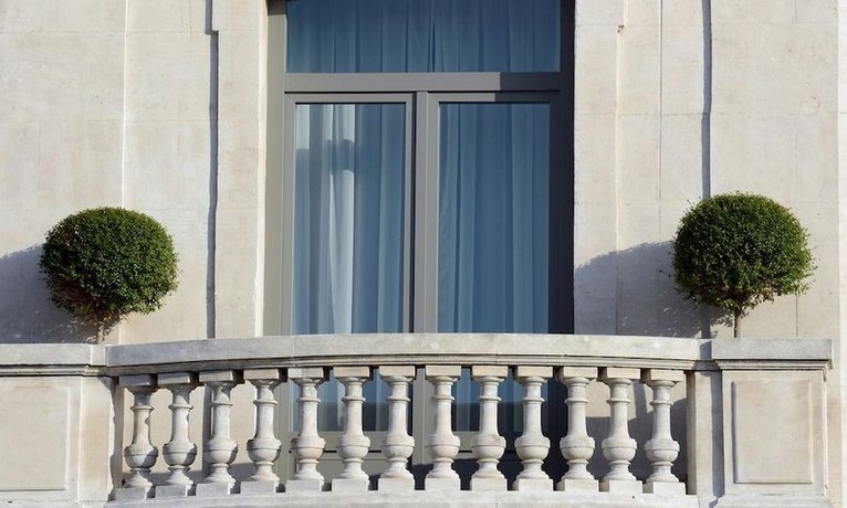 Grand Hotel Henri - Les Collectionneurs