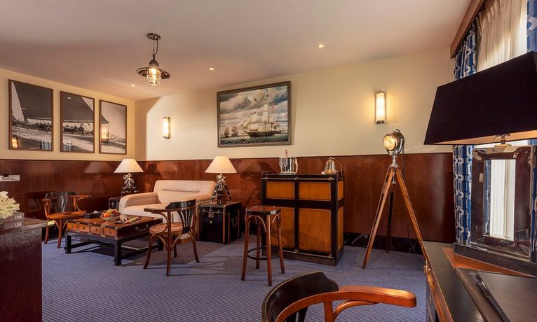 Le Casablanca Hotel