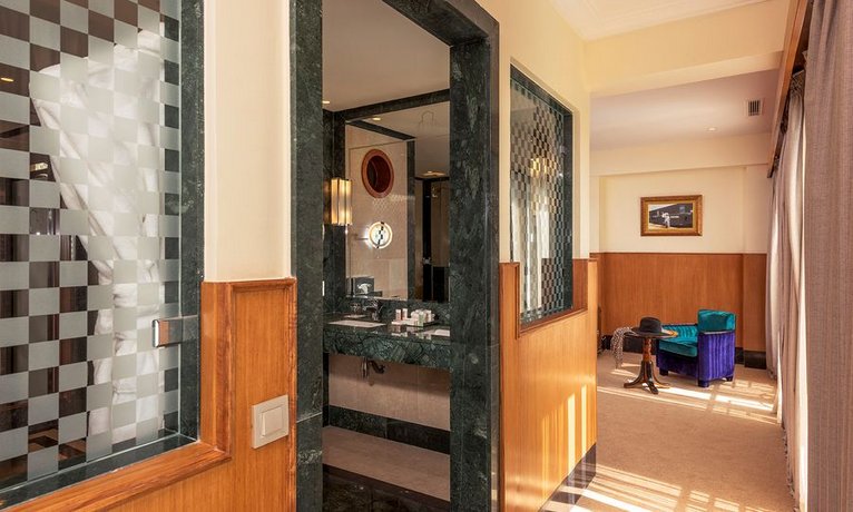 Le Casablanca Hotel