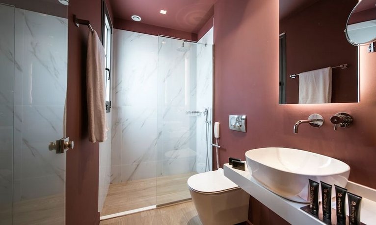 Metropole Urban Hotel