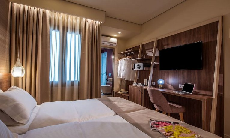Metropole Urban Hotel