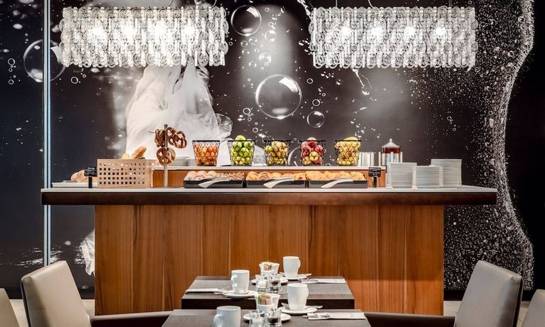 Courtyard by Marriott Cologne