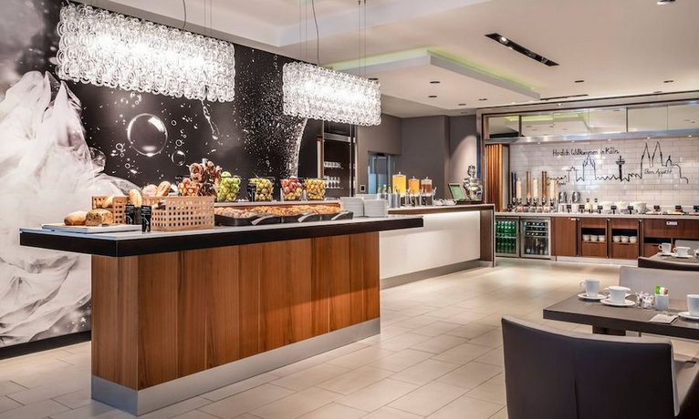 Courtyard by Marriott Cologne