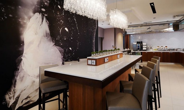 Courtyard by Marriott Cologne