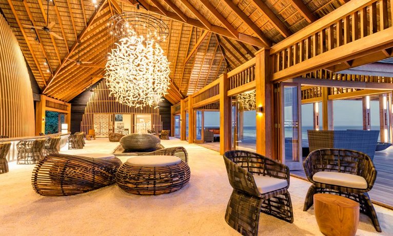 Hurawalhi Island Resort