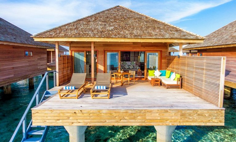 Hurawalhi Island Resort