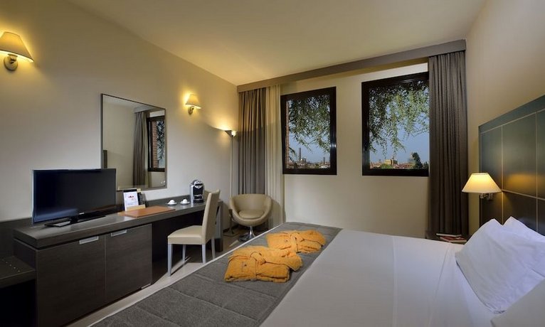 Aemilia Hotel Bologna