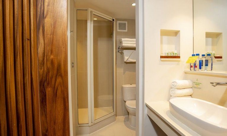 Holiday Inn Suva