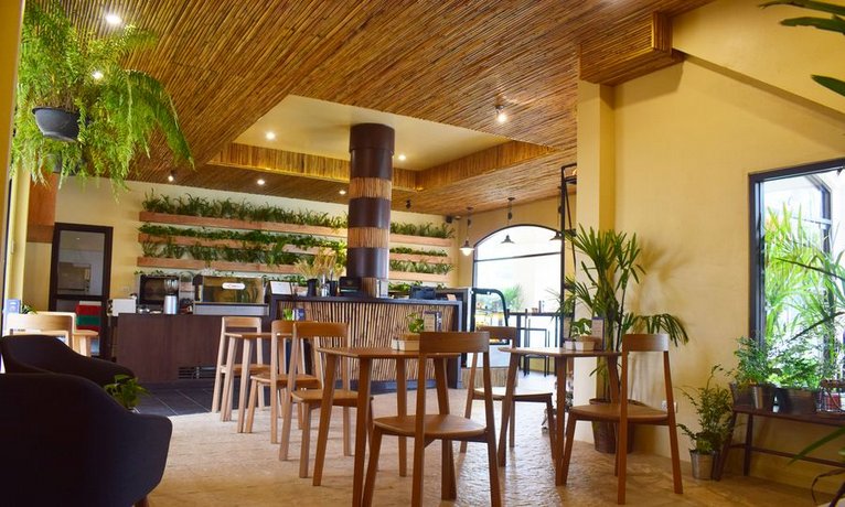 Rawi Warin Resort And Spa