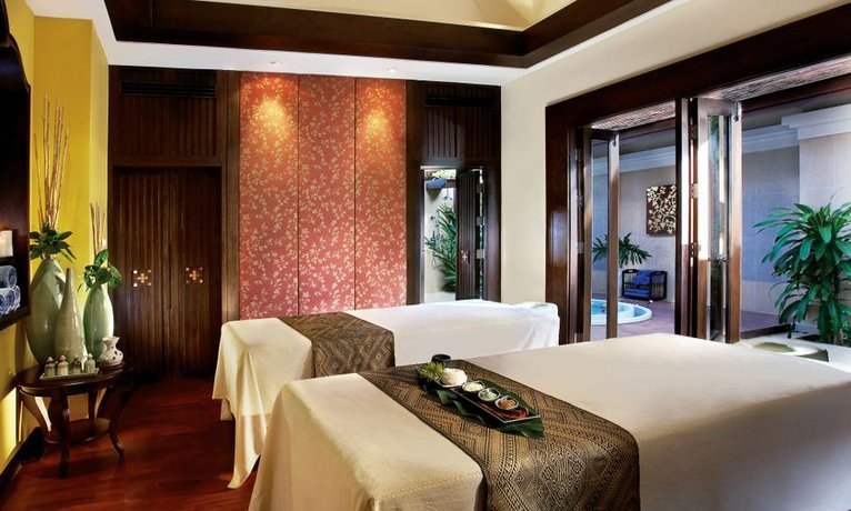Rawi Warin Resort And Spa