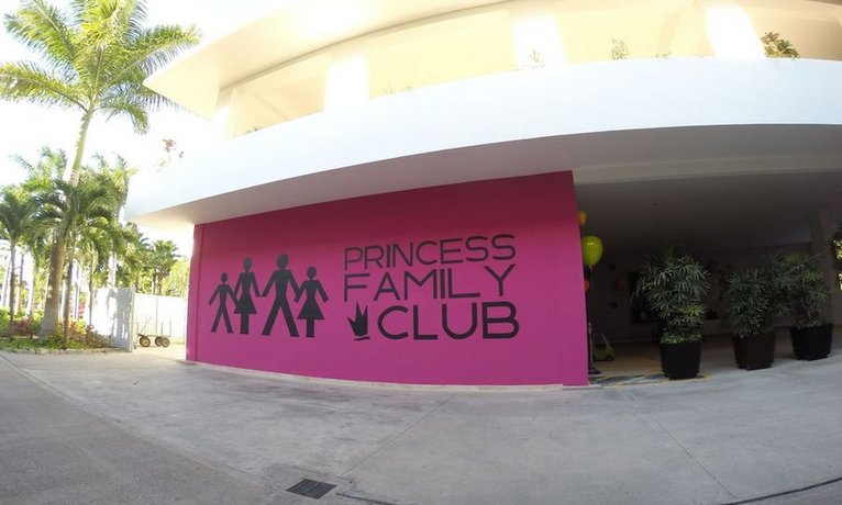 Family Club at Grand Riviera Princess - All Inclusive